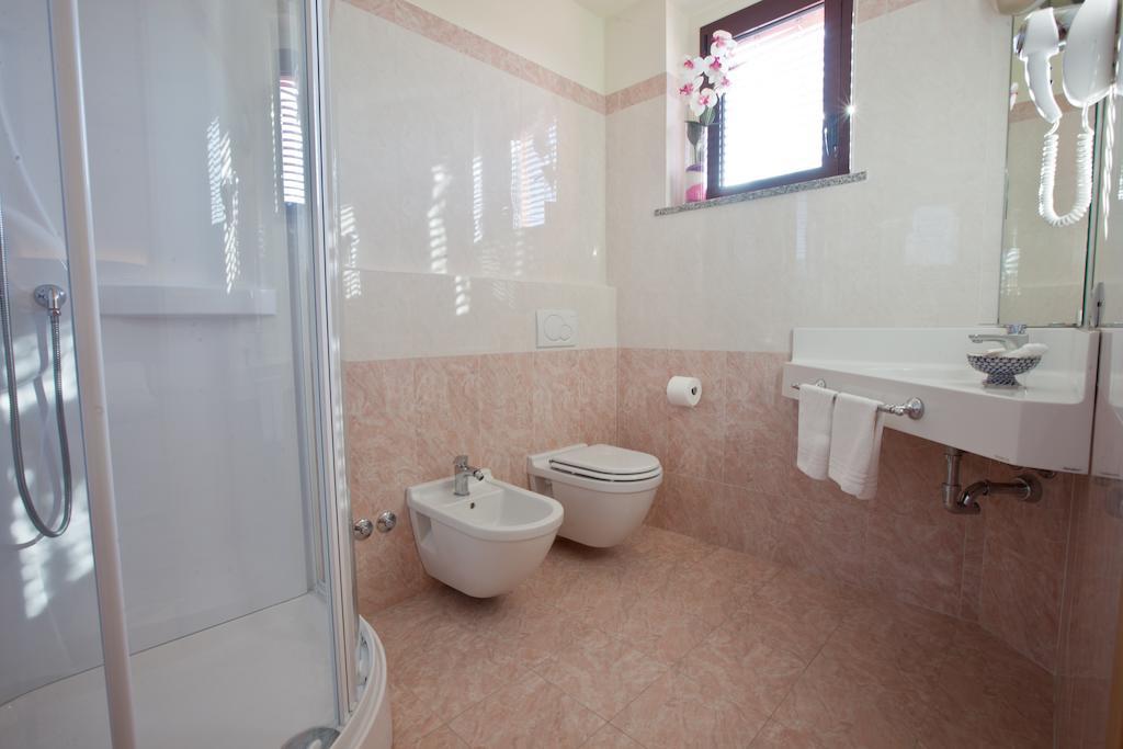 Piccolo Hotel Palosco ภายนอก รูปภาพ