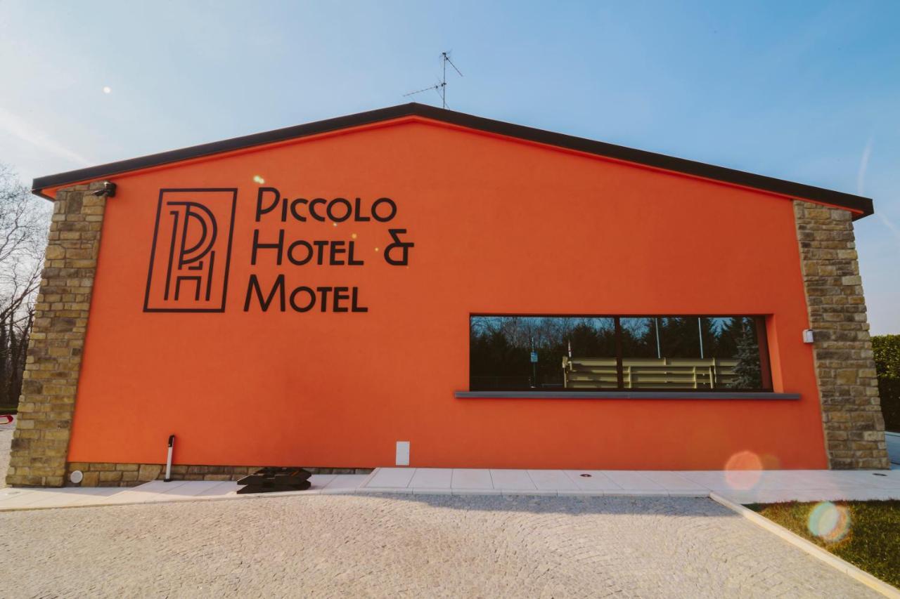 Piccolo Hotel Palosco ภายนอก รูปภาพ