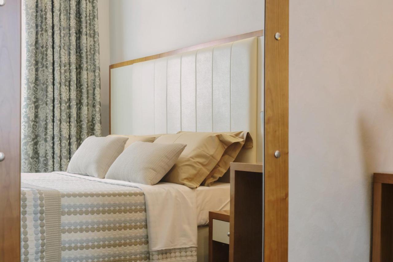 Piccolo Hotel Palosco ภายนอก รูปภาพ