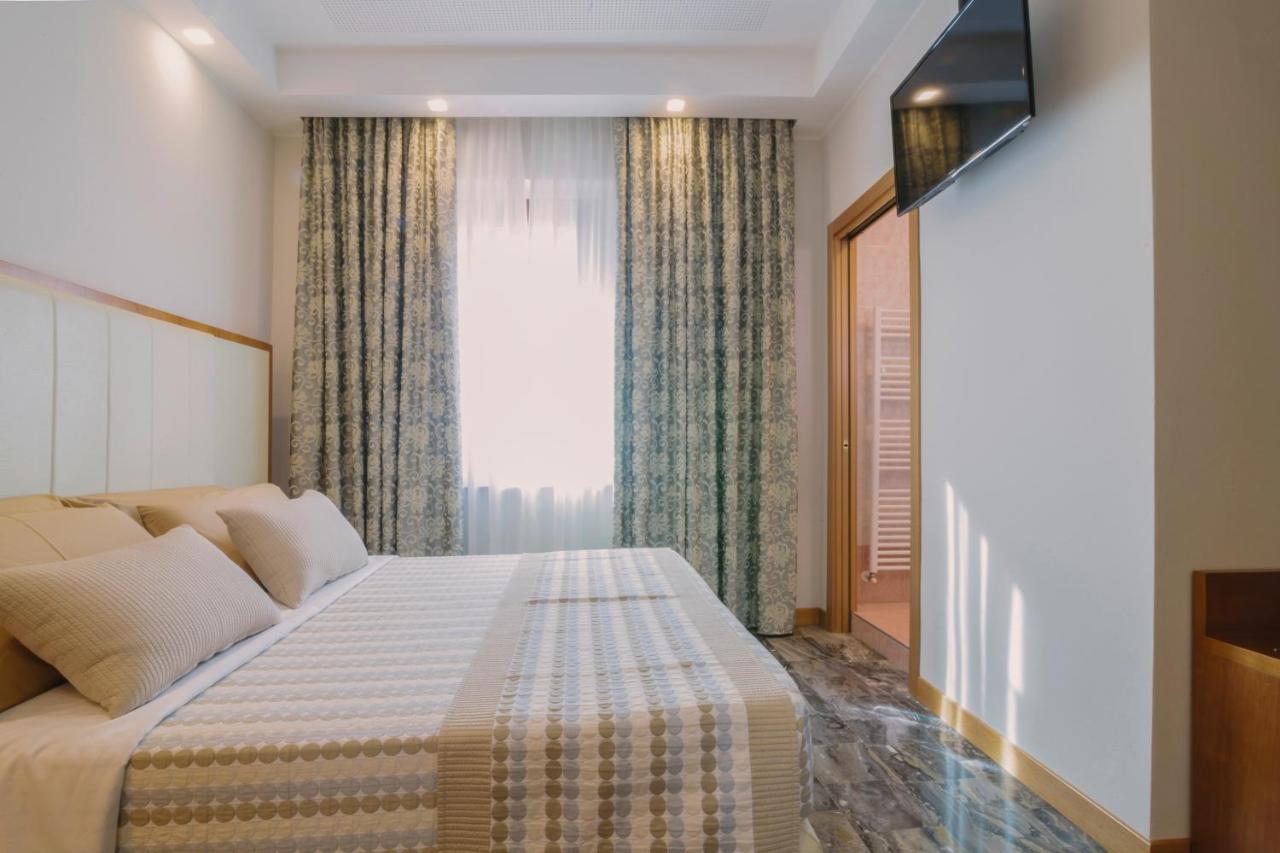 Piccolo Hotel Palosco ภายนอก รูปภาพ