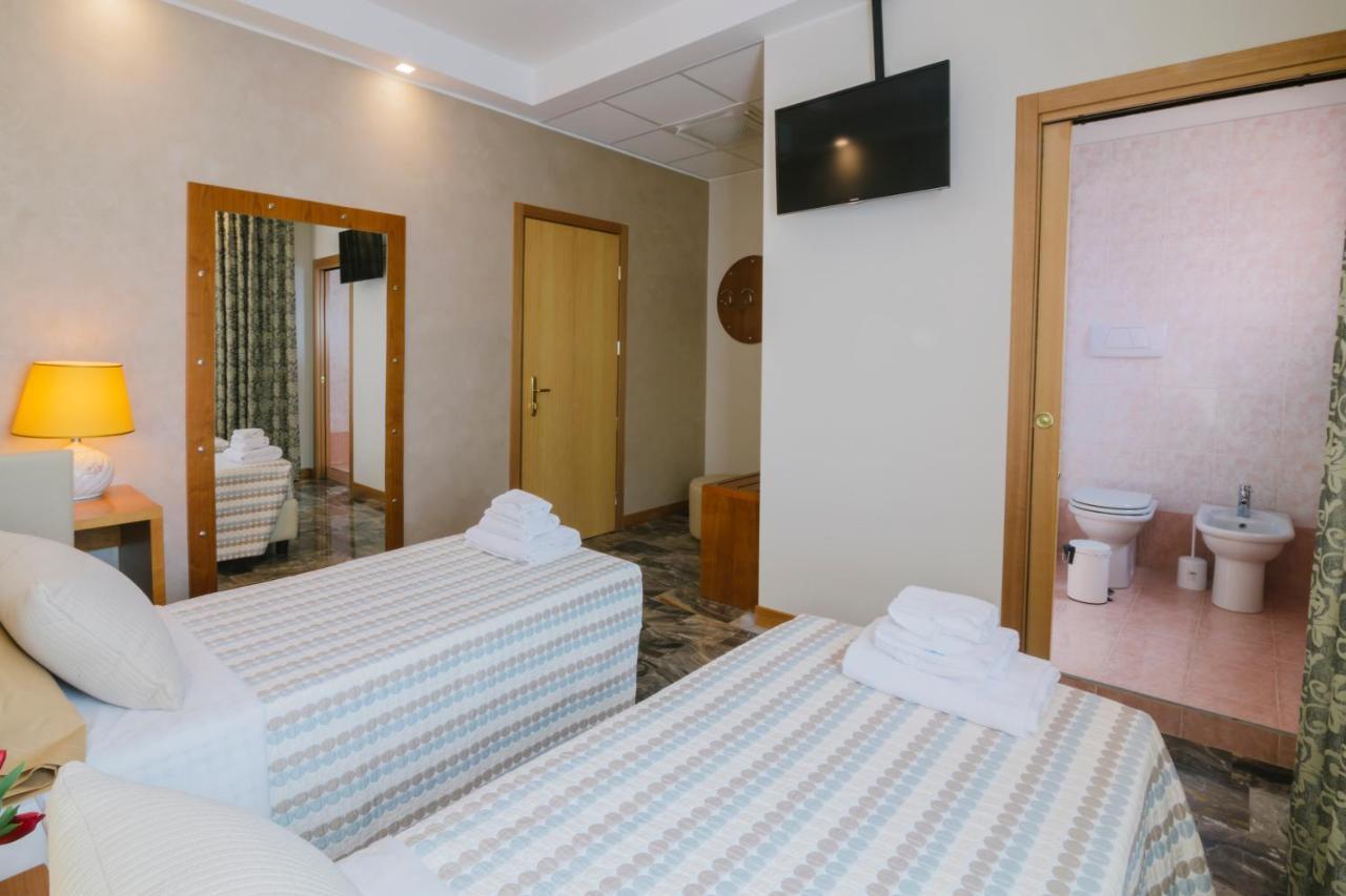 Piccolo Hotel Palosco ภายนอก รูปภาพ